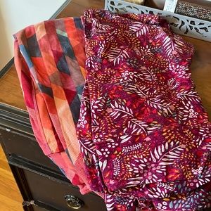 2 pairs of Lularoe tall & curvy leggings